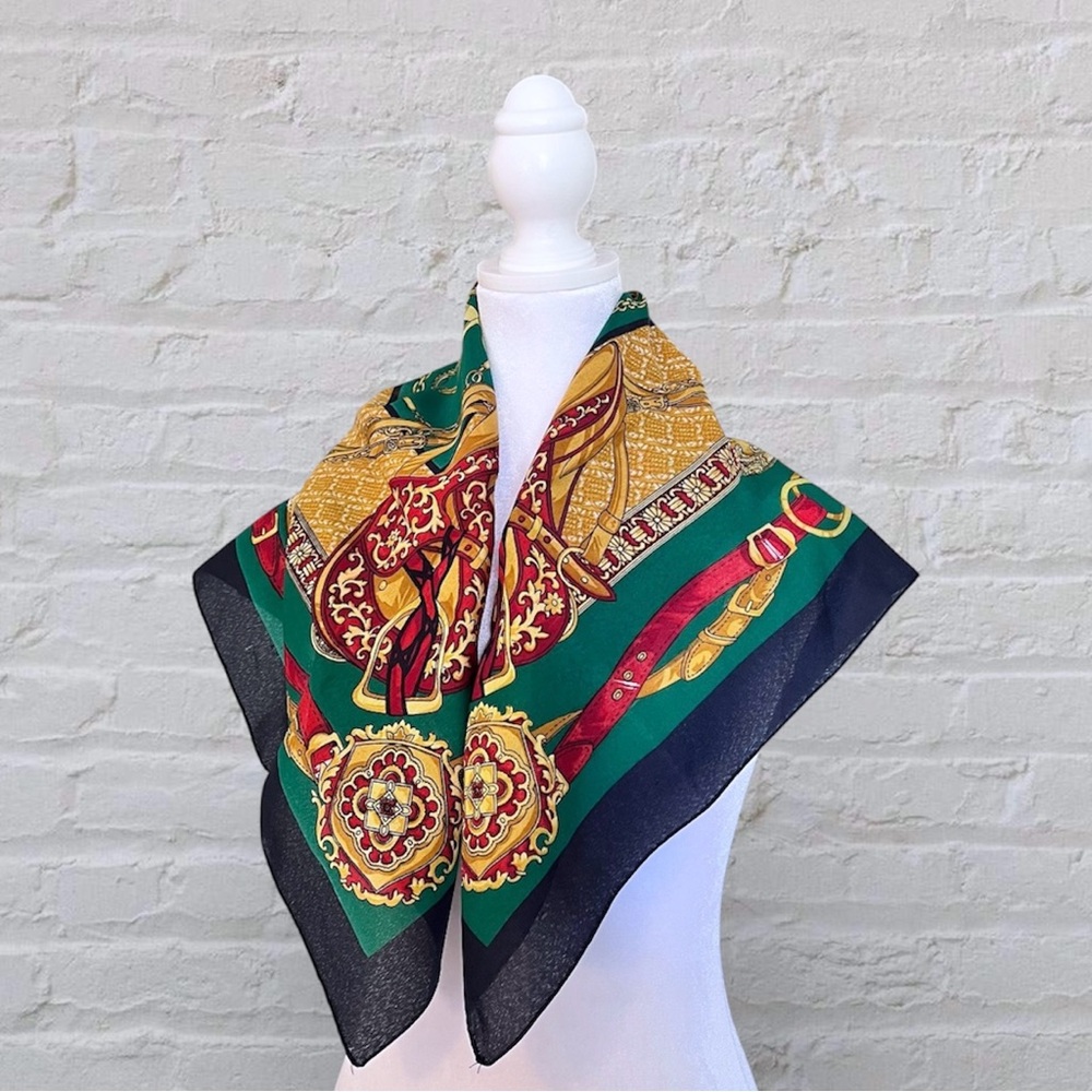 Vintage Square Gold Luxury Hardware Print Pattern Scarf 30" x 30" - Picture 4 of 13